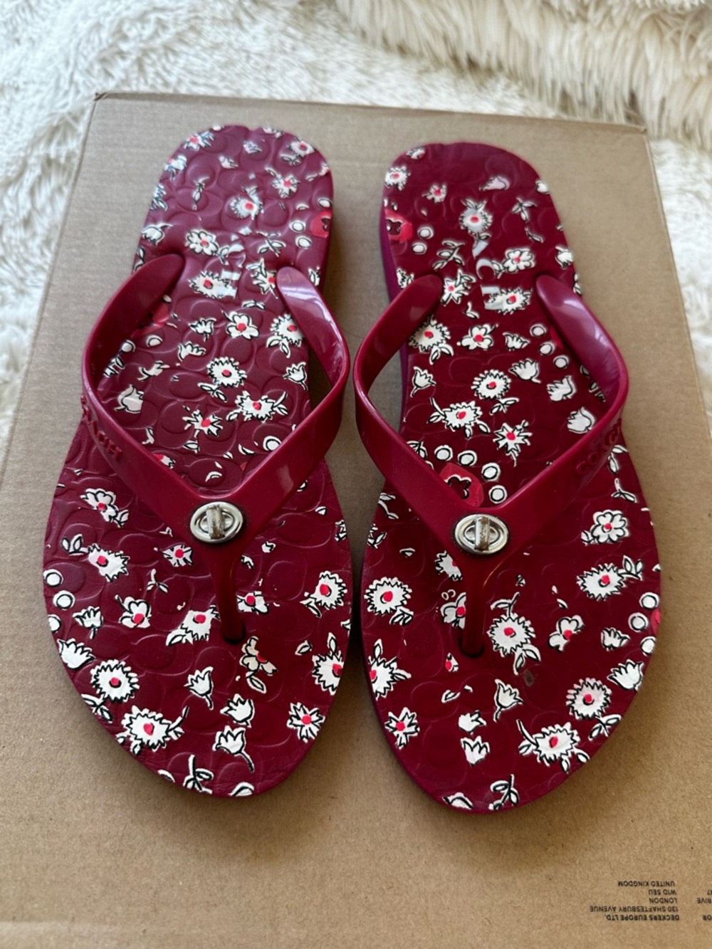 Coach Red Floral Flip Flop Sandals Logo Thong Summer Beach Women’s Size 7 8